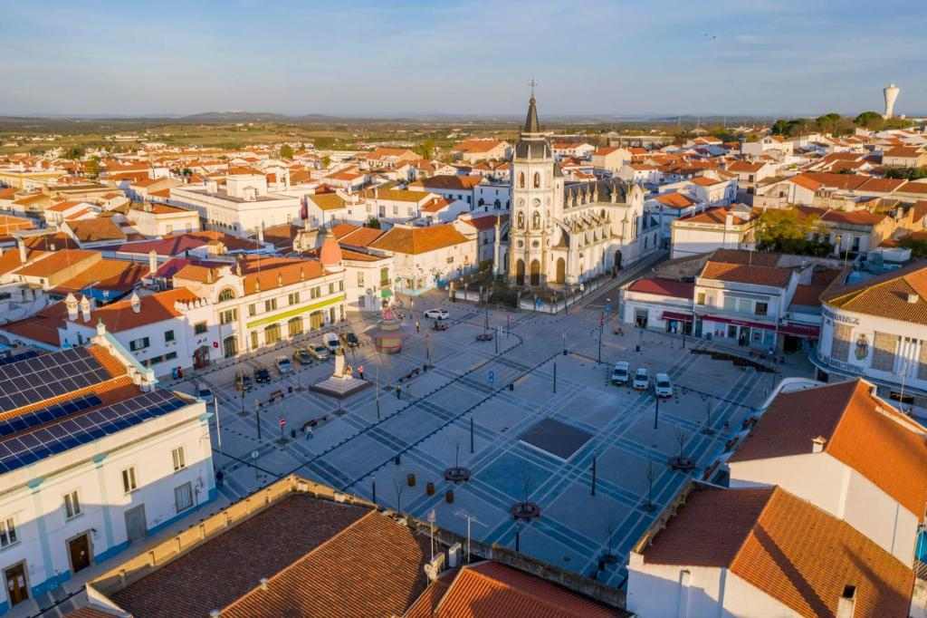 Historic centre of Reguengos de Monsaraz seen from above